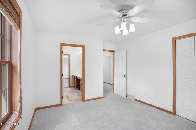 6 Sunrise Terrace, North Greenbush, NY 12198