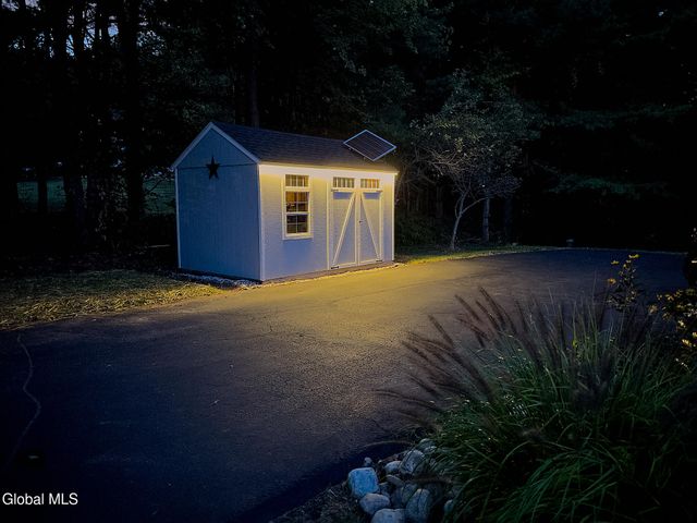 6 Sunrise Terrace, North Greenbush, NY 12198