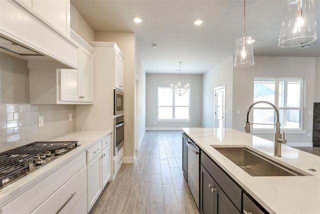 11016 Treemont Lane, Oklahoma City, OK 73162