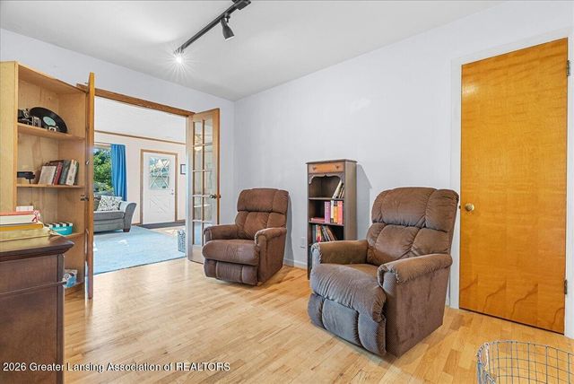 3437 Schlee Street, Lansing, MI 48910