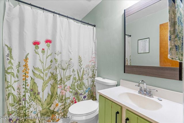 3437 Schlee Street, Lansing, MI 48910