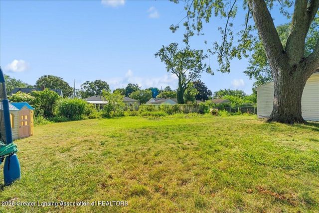 3437 Schlee Street, Lansing, MI 48910