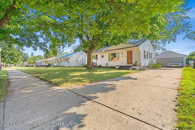 3437 Schlee Street, Lansing, MI 48910