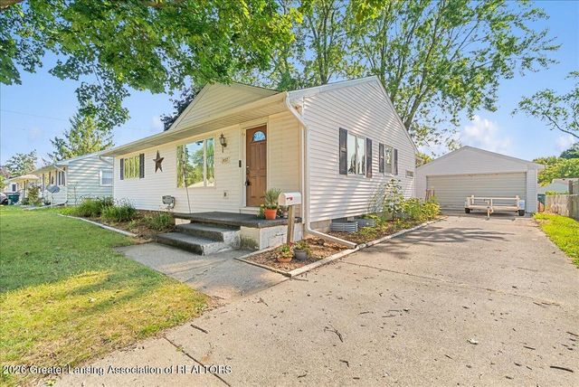 3437 Schlee Street, Lansing, MI 48910