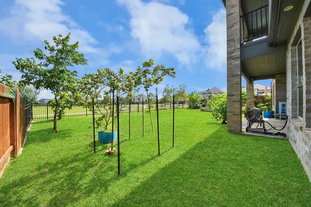 603 Beachman Shore Lane, La Porte, TX 77571