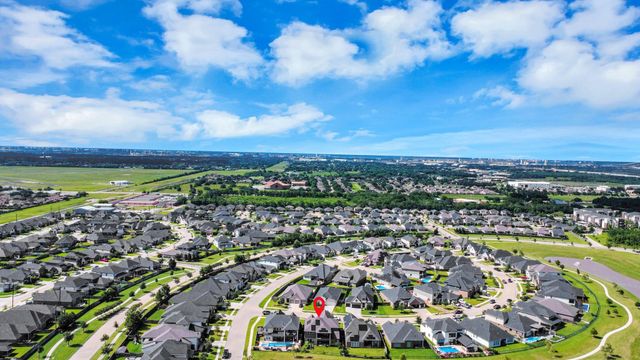 603 Beachman Shore Lane, La Porte, TX 77571