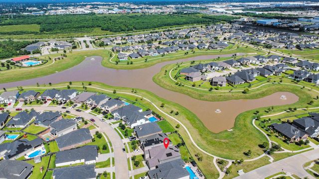 603 Beachman Shore Lane, La Porte, TX 77571