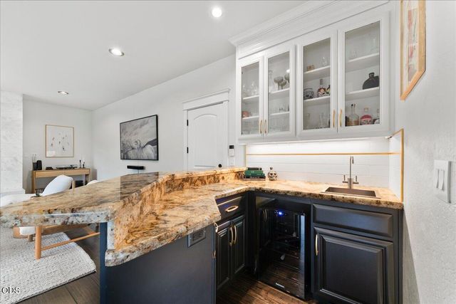 1013 Roxy Ann Road, Medford, OR 97504