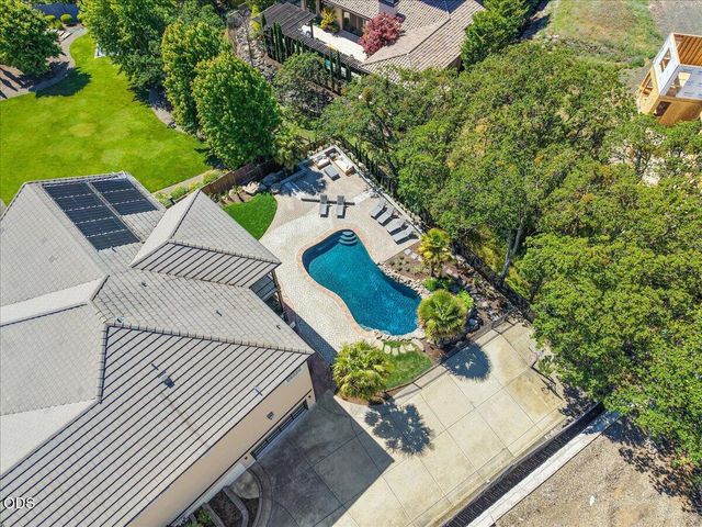 1013 Roxy Ann Road, Medford, OR 97504