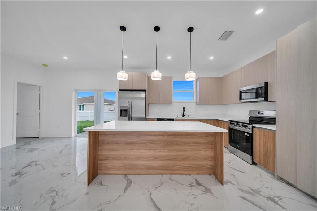 435 Petite AVE, LEHIGH ACRES, FL 33974 — photo 5