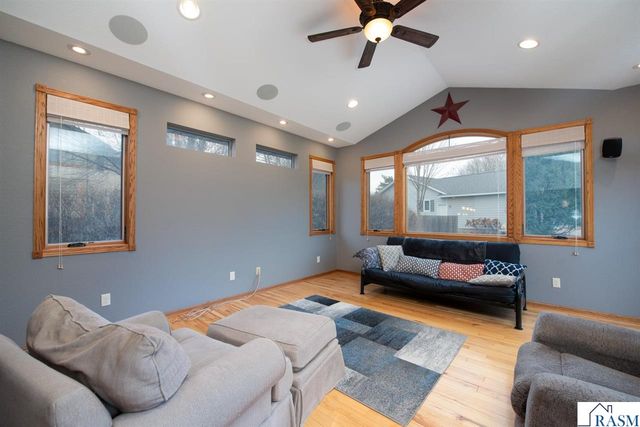 10 Cardinal Court, North Mankato, MN 56003