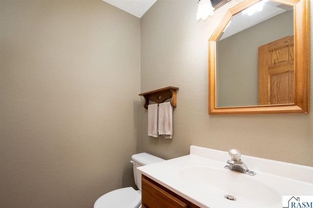 10 Cardinal Court, North Mankato, MN 56003