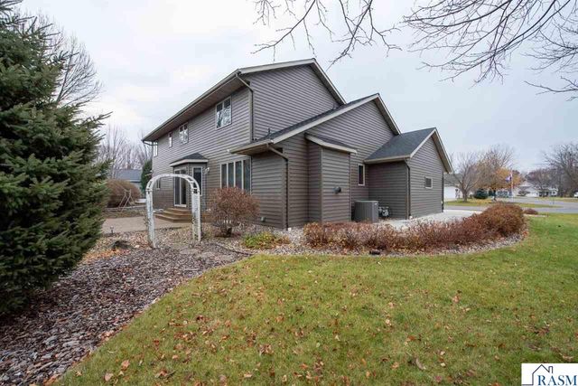 10 Cardinal Court, North Mankato, MN 56003