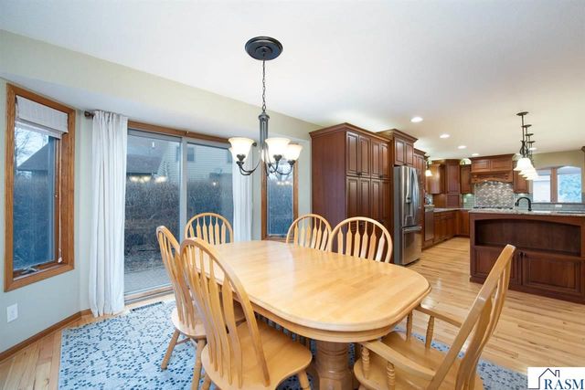 10 Cardinal Court, North Mankato, MN 56003