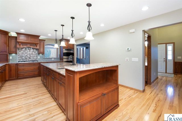 10 Cardinal Court, North Mankato, MN 56003