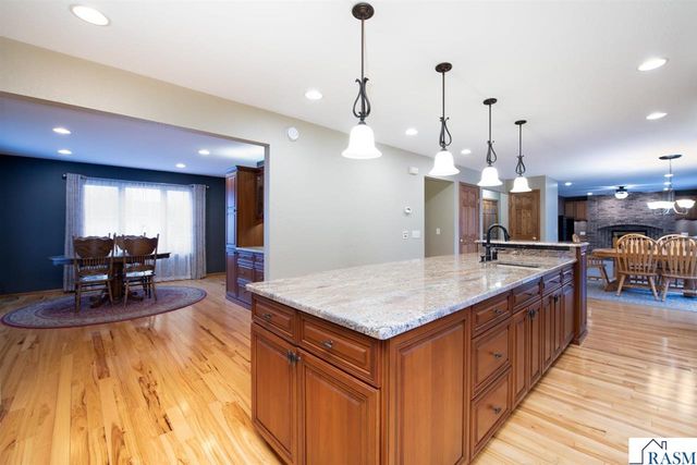 10 Cardinal Court, North Mankato, MN 56003