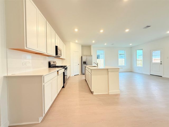 3017 Waterwood Pass Drive, Katy, TX 77493