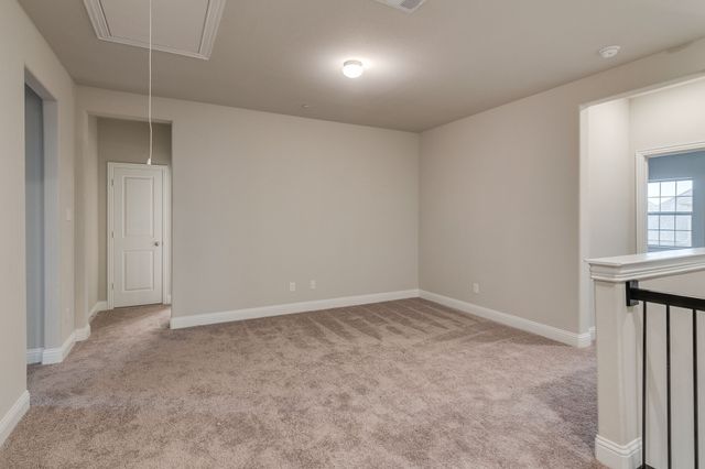 913 Ponds Edge Lane, Euless, TX 76040