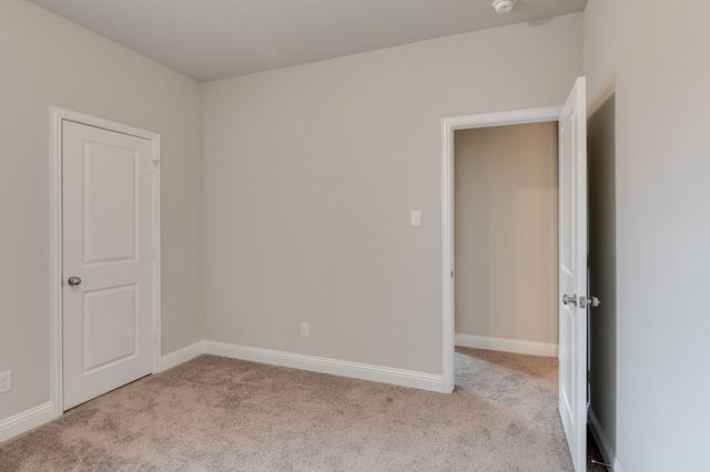 913 Ponds Edge Lane, Euless, TX 76040