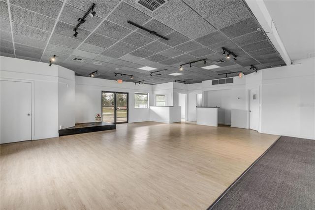 109 N CAUSEWAY, New Smyrna Beach, FL 32169