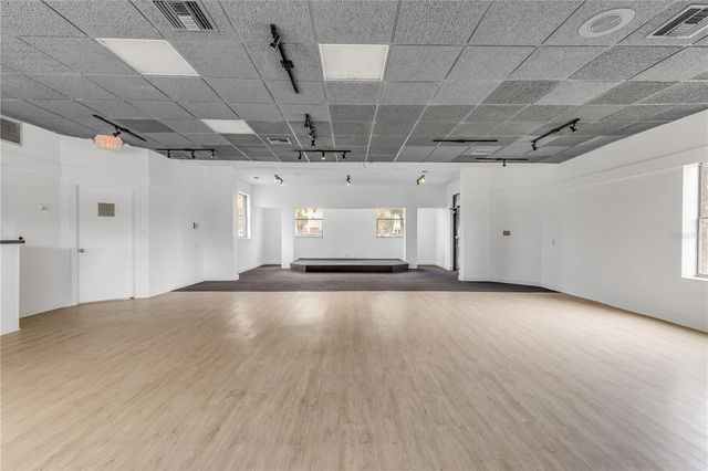 109 N CAUSEWAY, New Smyrna Beach, FL 32169