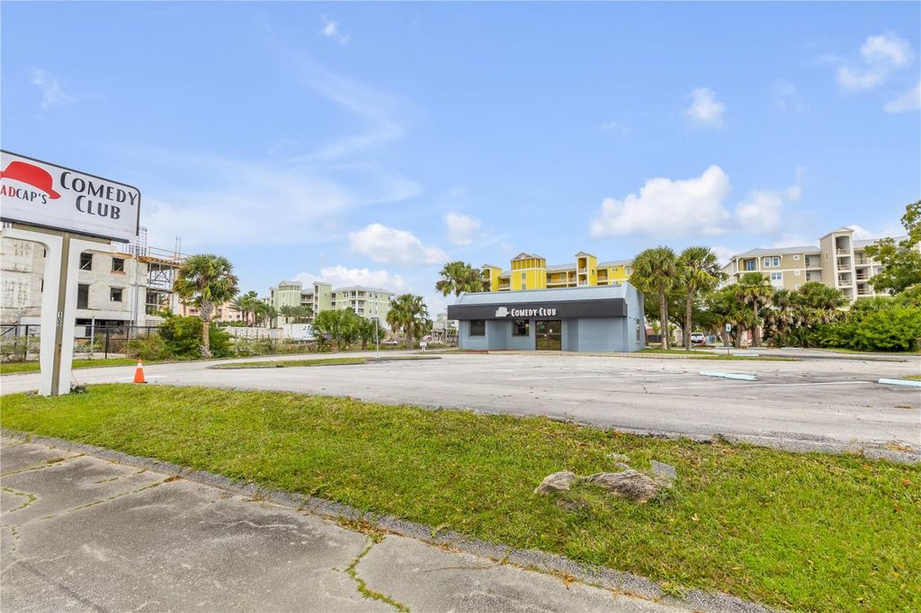 Image 11 of property listing at 109 N CAUSEWAY, New Smyrna Beach, FL 32169