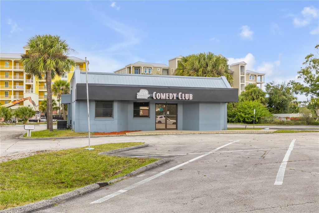 Image 13 of property listing at 109 N CAUSEWAY, New Smyrna Beach, FL 32169