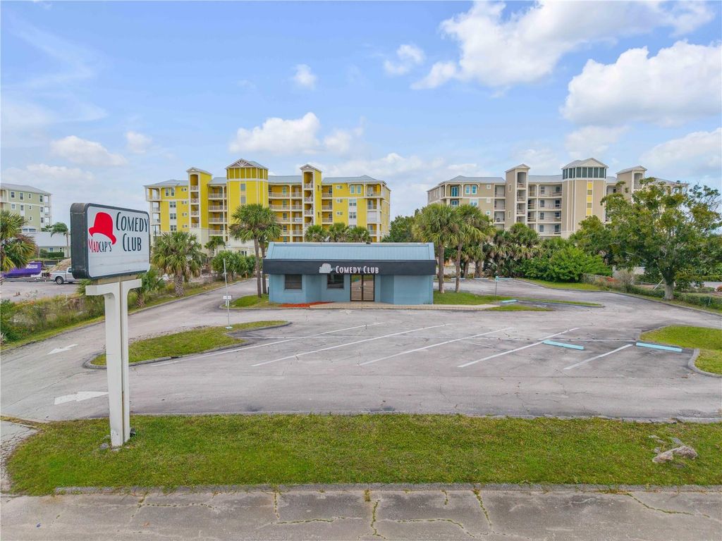 Image 3 of property listing at 109 N CAUSEWAY, New Smyrna Beach, FL 32169