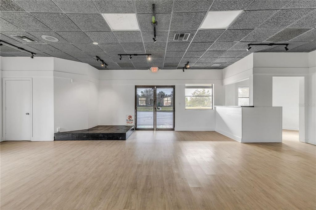 Image 35 of property listing at 109 N CAUSEWAY, New Smyrna Beach, FL 32169