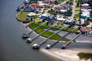 8 RICHMOND DRIVE, New Smyrna Beach, FL 32169