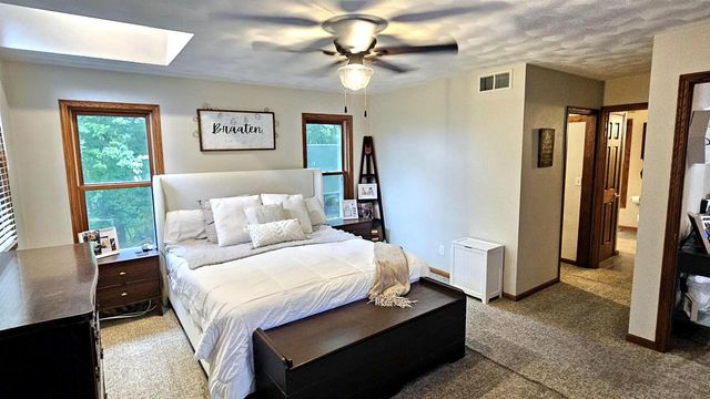 8411 RIDGEVIEW COURT, Larsen, WI 54947