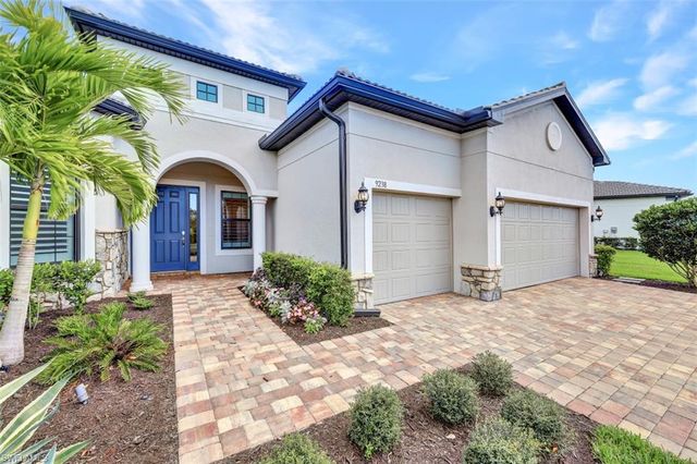 9238 Plover DR, Naples, FL 34120