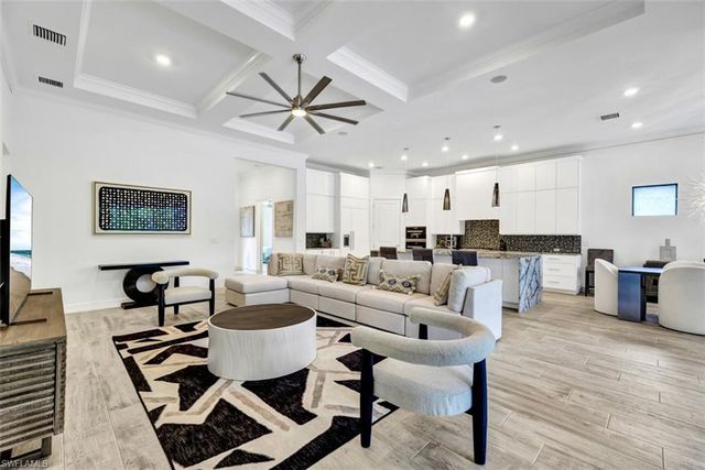 9238 Plover DR, Naples, FL 34120