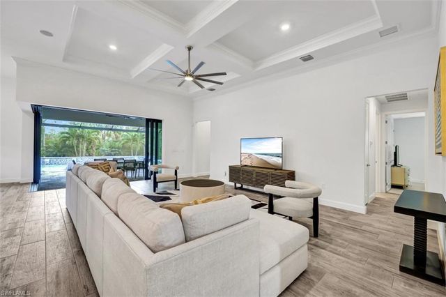 9238 Plover DR, Naples, FL 34120