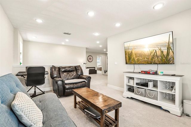 11218 JUNE BRIAR LOOP, San Antonio, FL 33576