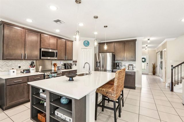 11218 JUNE BRIAR LOOP, San Antonio, FL 33576