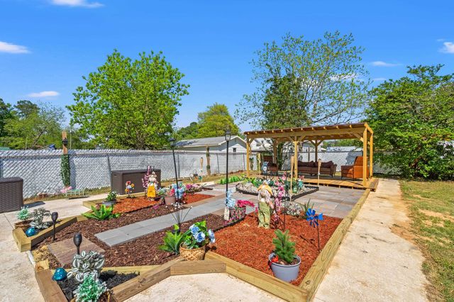 209 S Walnut St., Lake View, SC 29563