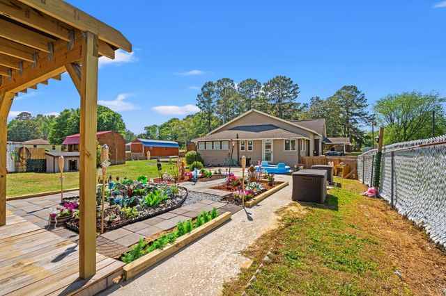 209 S Walnut St., Lake View, SC 29563