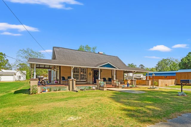 209 S Walnut St., Lake View, SC 29563