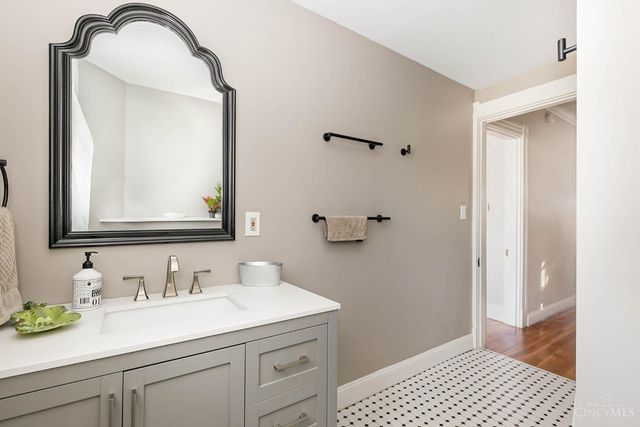 519 Maple Street, Elmwood Place, OH 45216