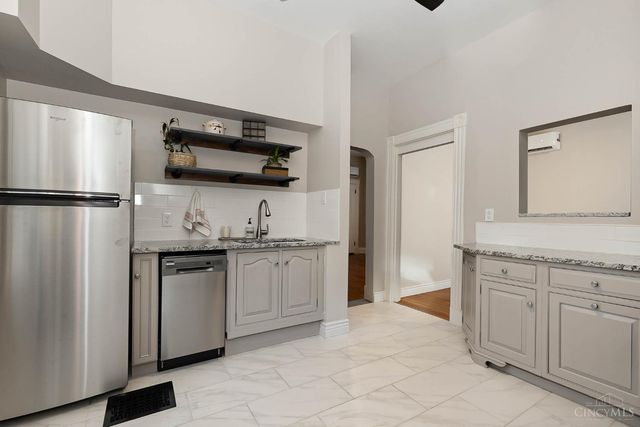 519 Maple Street, Elmwood Place, OH 45216