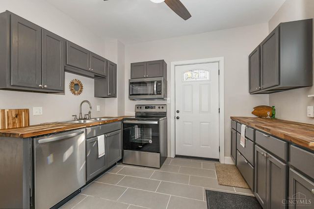 519 Maple Street, Elmwood Place, OH 45216