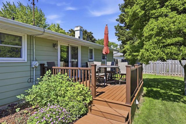 1530 GLEN ROAD, Green Bay, WI 54313