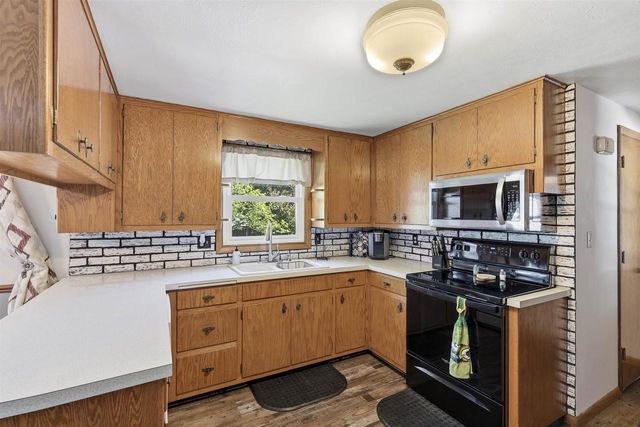 1530 GLEN ROAD, Green Bay, WI 54313