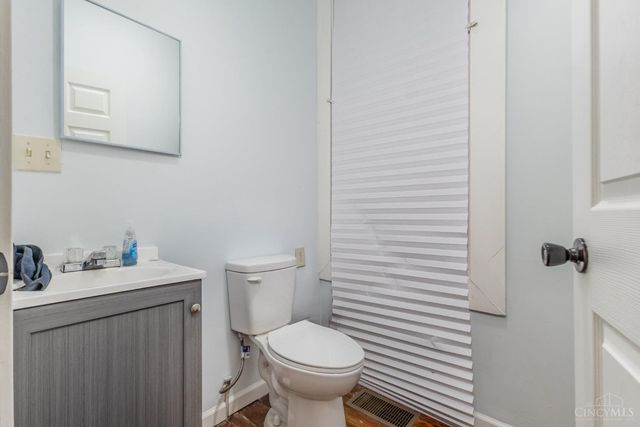 760 Straight Street, Cincinnati, OH 45214