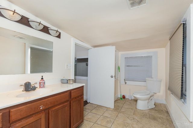 760 Straight Street, Cincinnati, OH 45214