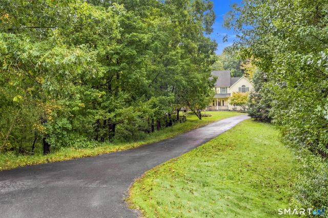 140 Elk Drive, Southbury, CT 06488