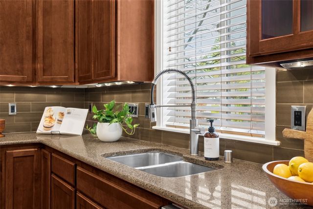 4232 Abigail Drive NE, Lacey, WA 98516