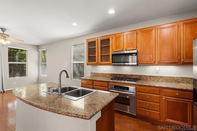 13581 Dogwood Way, San Diego, CA 92130