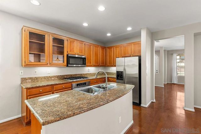 13581 Dogwood Way, San Diego, CA 92130
